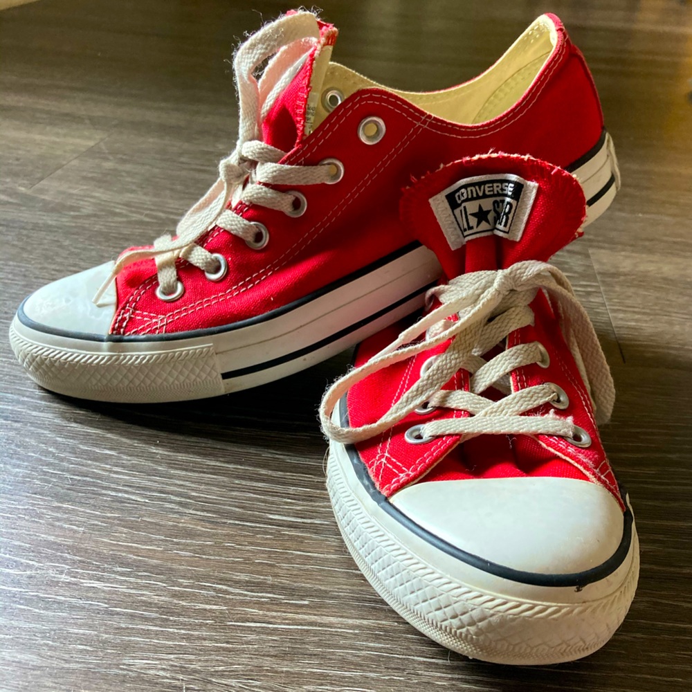 Women’s Converse Chuck Taylors
